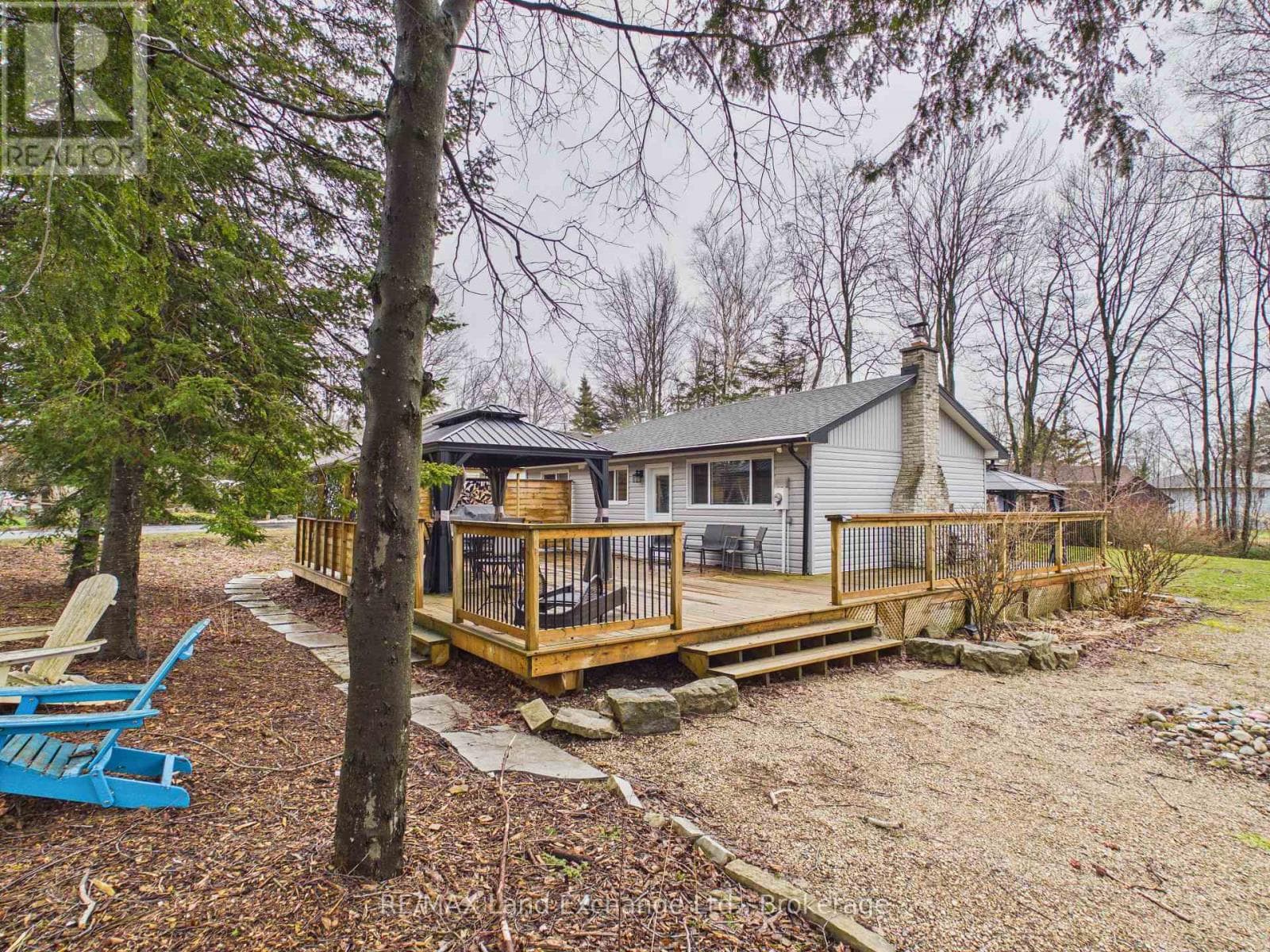 507 ABENAKI DRIVE in