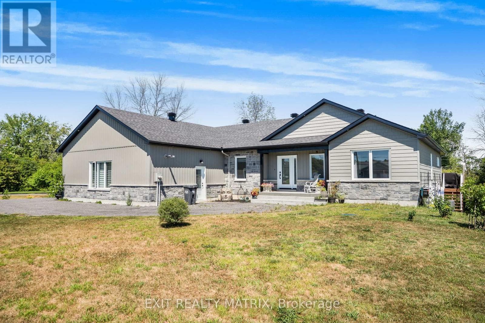 3515 FRONT ROAD E in