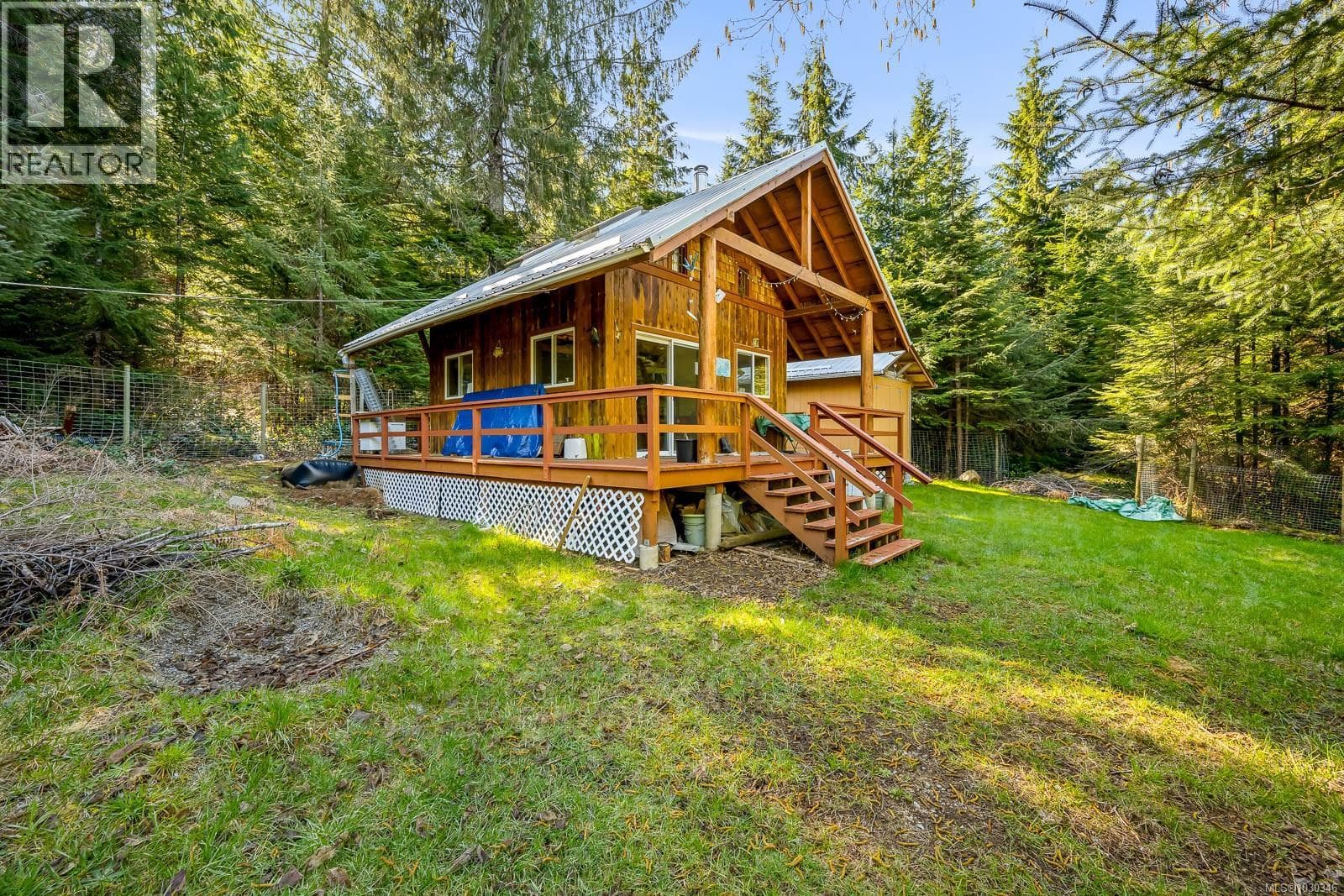 1632 Carrington Bay Rd in