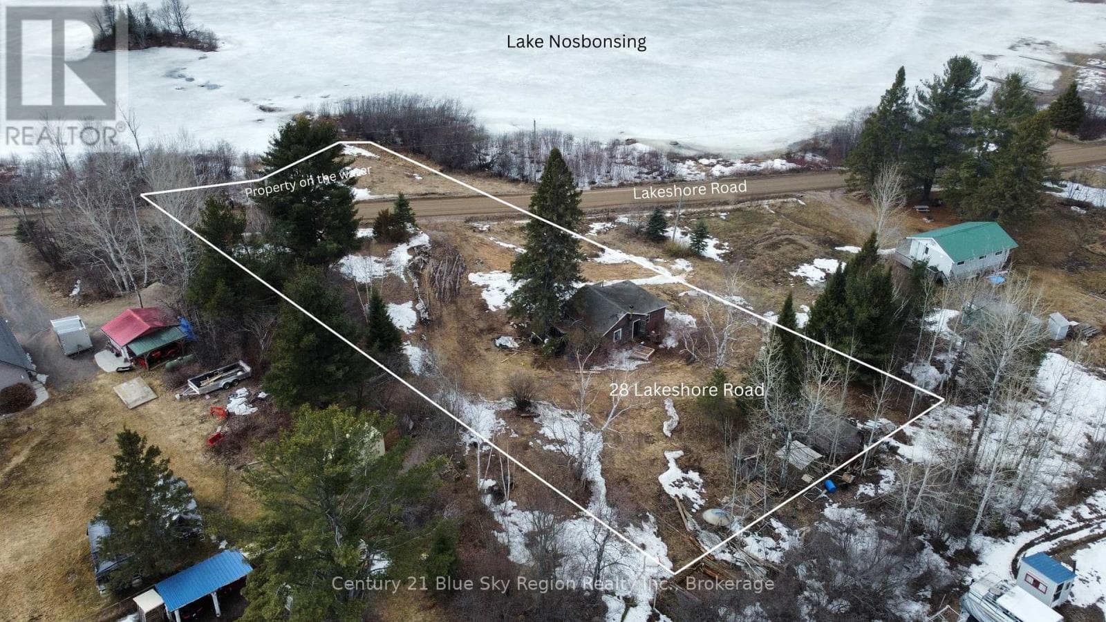 28 LAKESHORE ROAD in