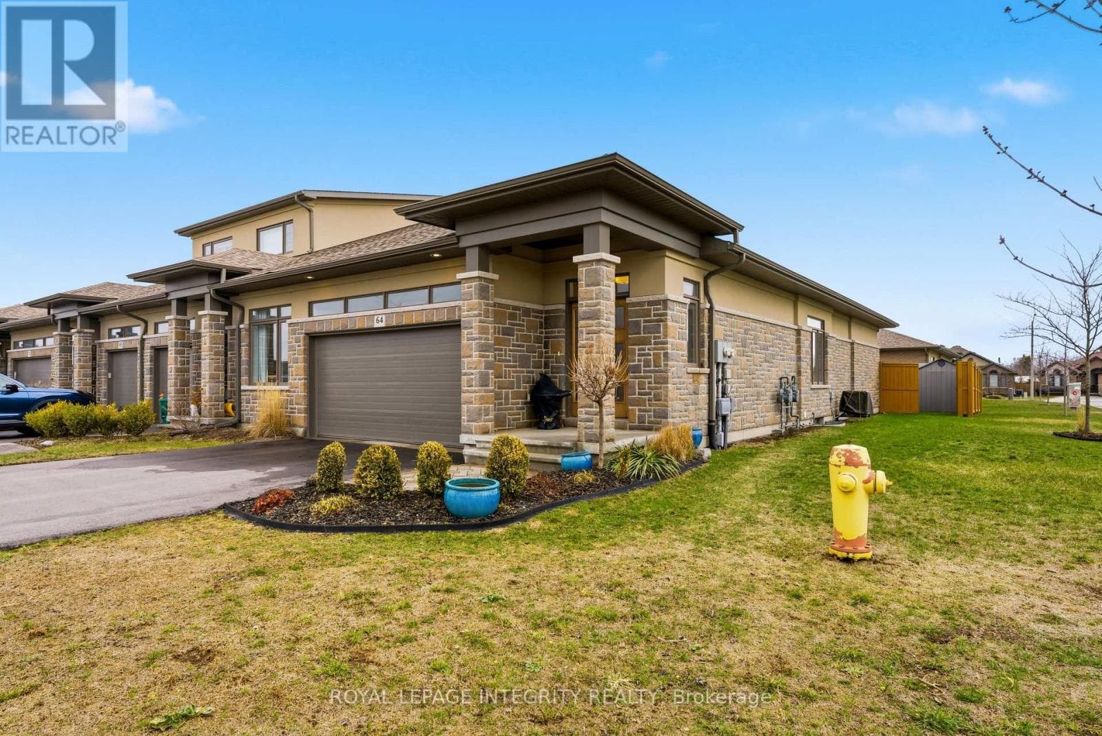 64 COVINGTON CRESCENT in
