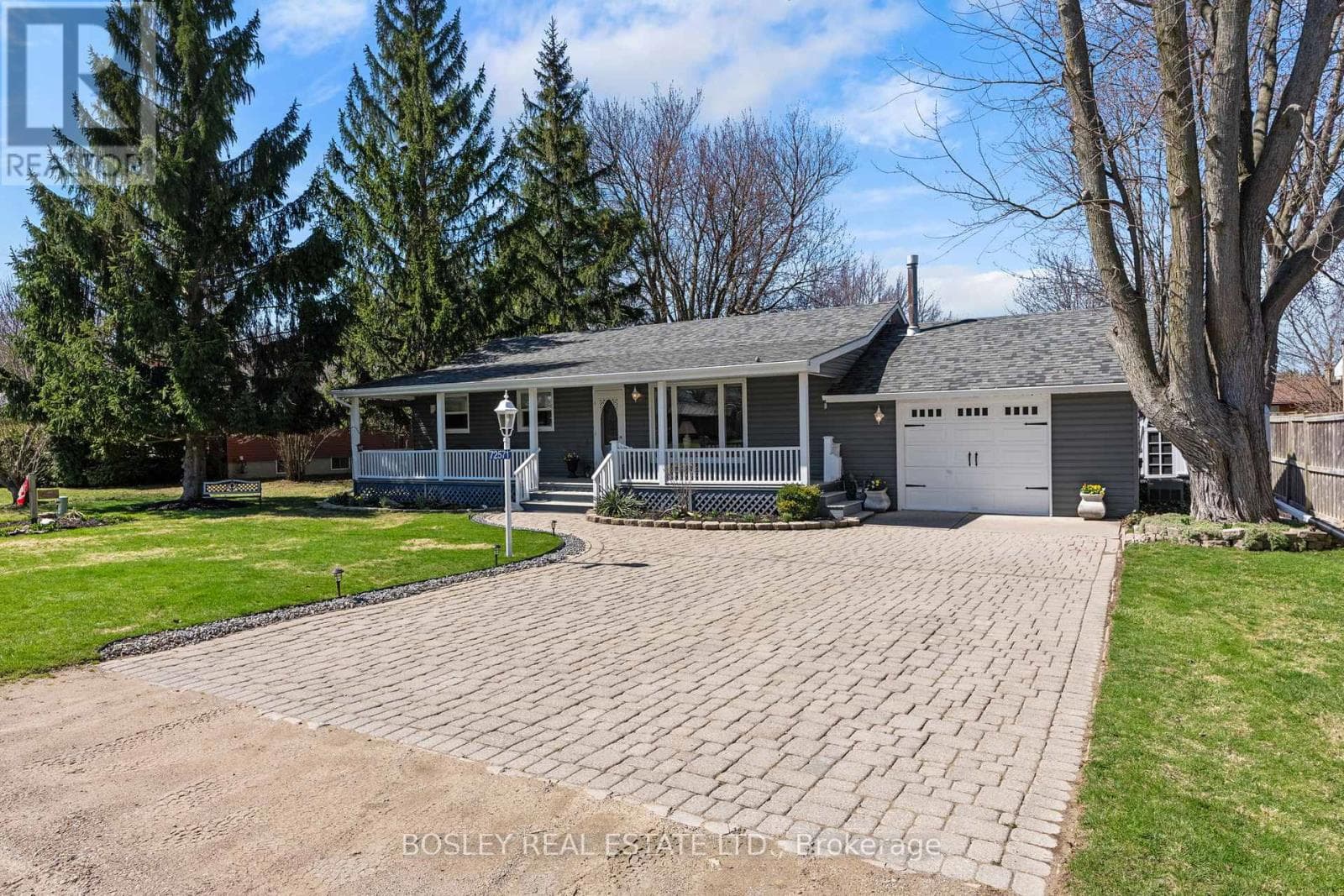 72571 DUCHESS CRESCENT in