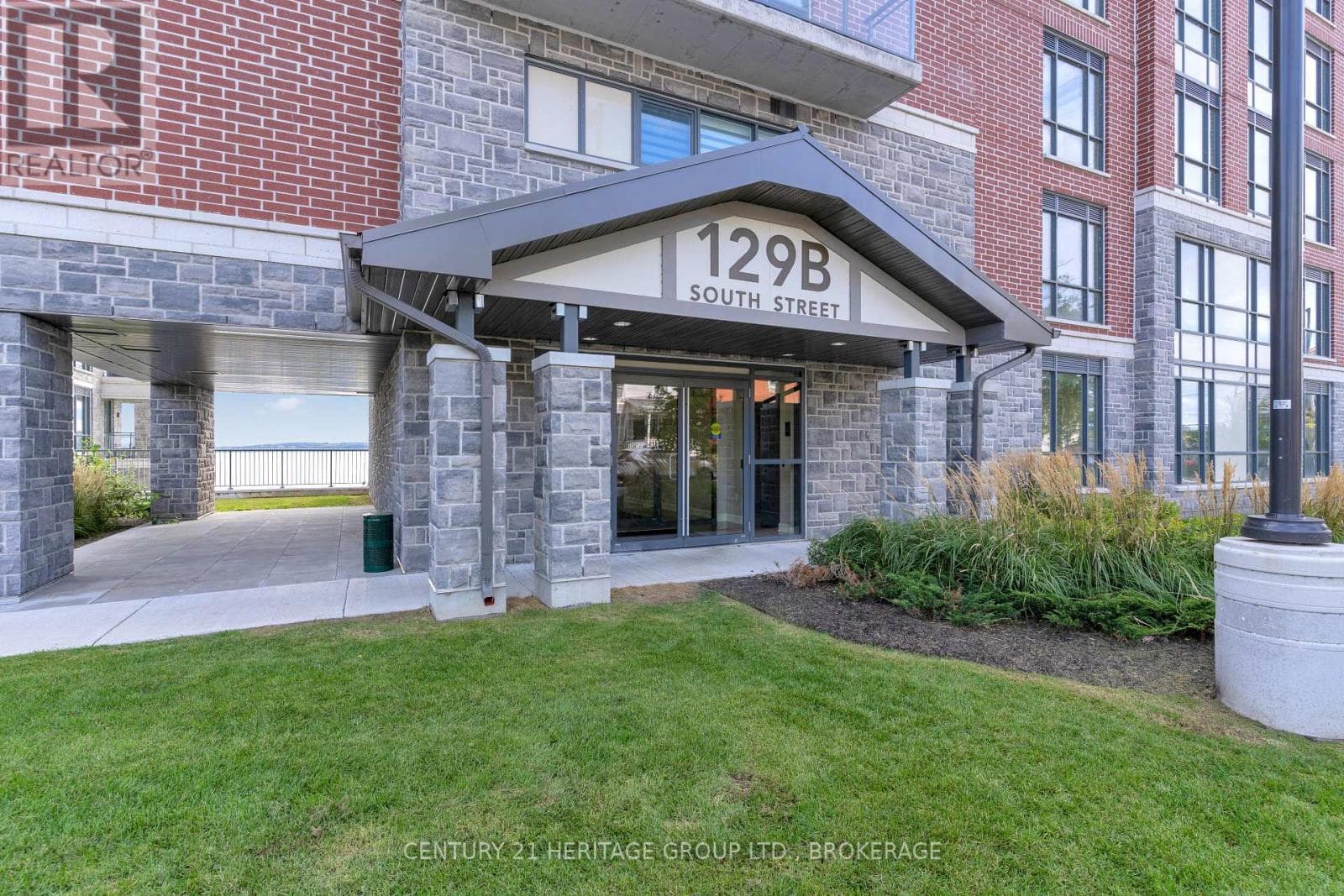 217 - 129B SOUTH STREET in