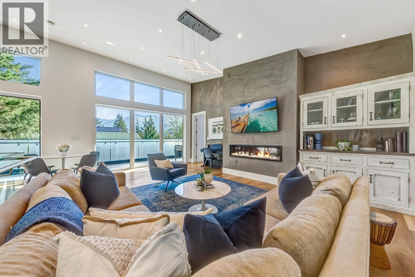 8224 ALPINE WAY in