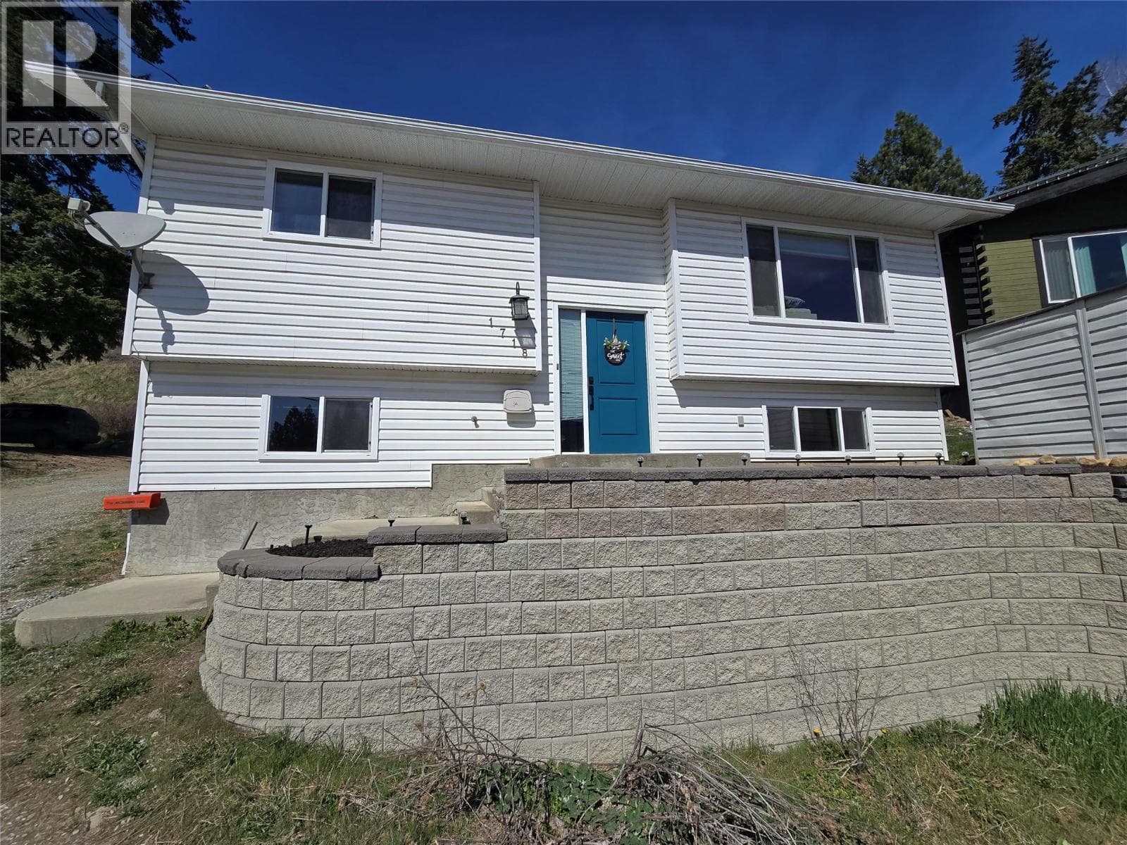1718 GRANDVIEW AVENUE in