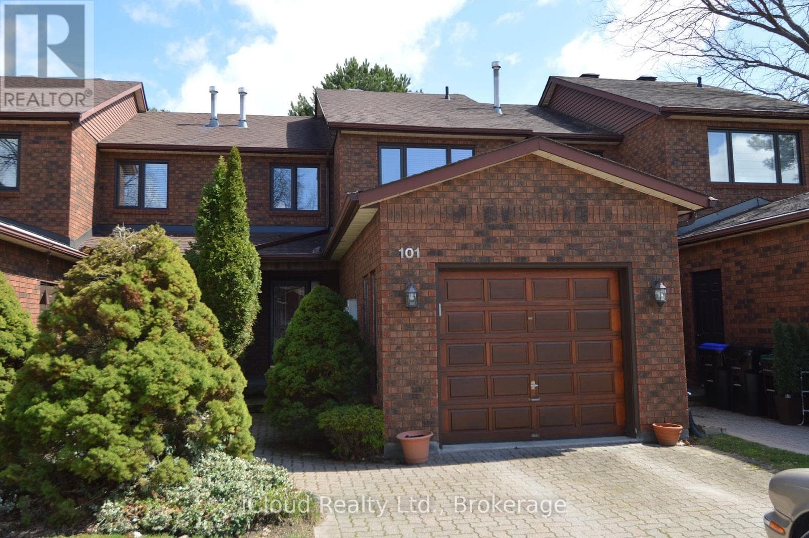 32 - 101 RIVERVIEW ROAD in