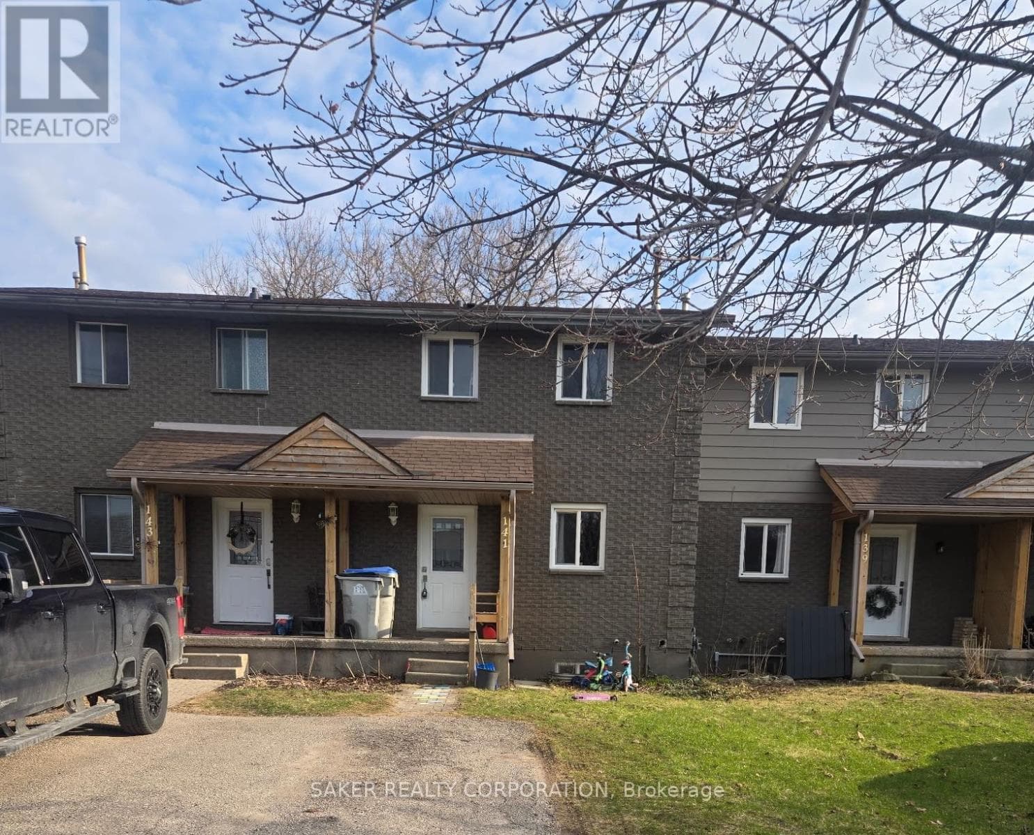 141 SIMCOE STREET in