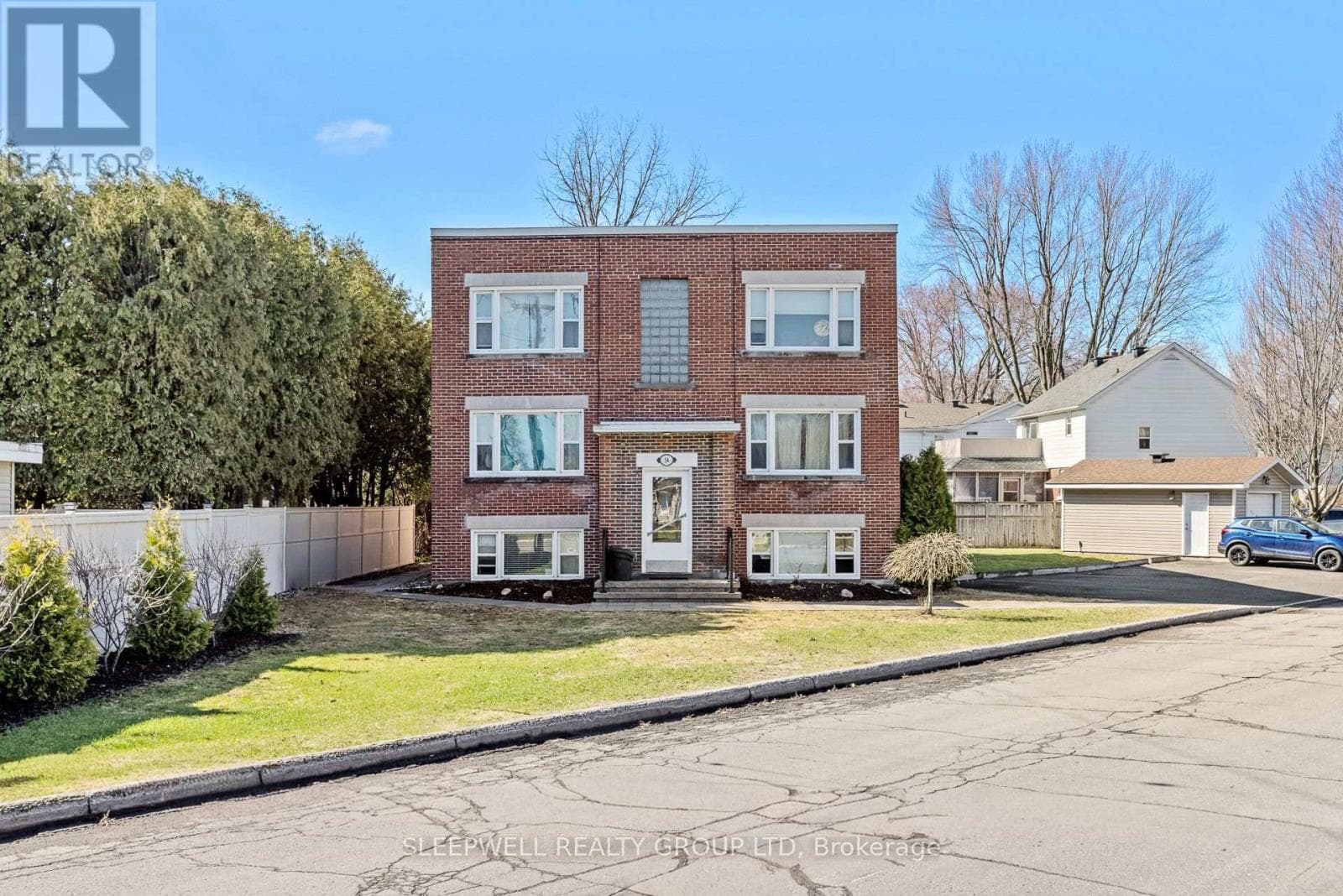 54 CENTENNIAL BOULEVARD in OLD OTTAWA EAST