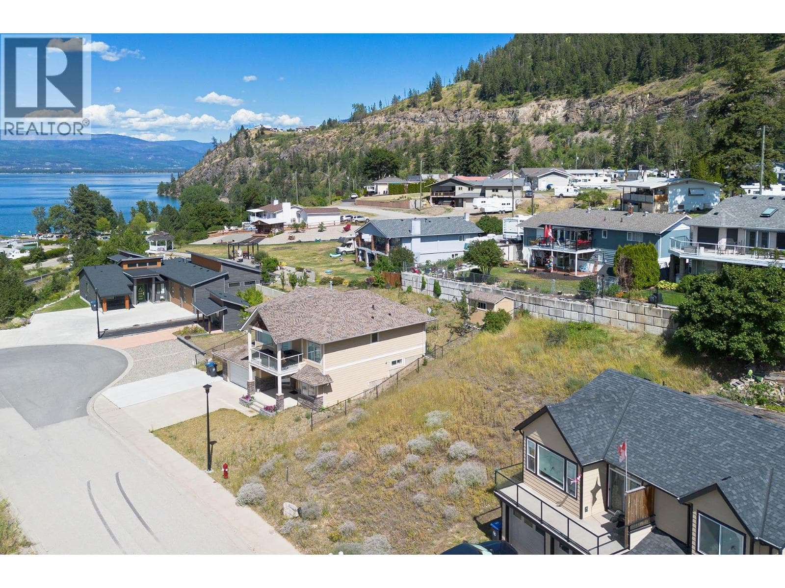 1249 Montgomery Place in