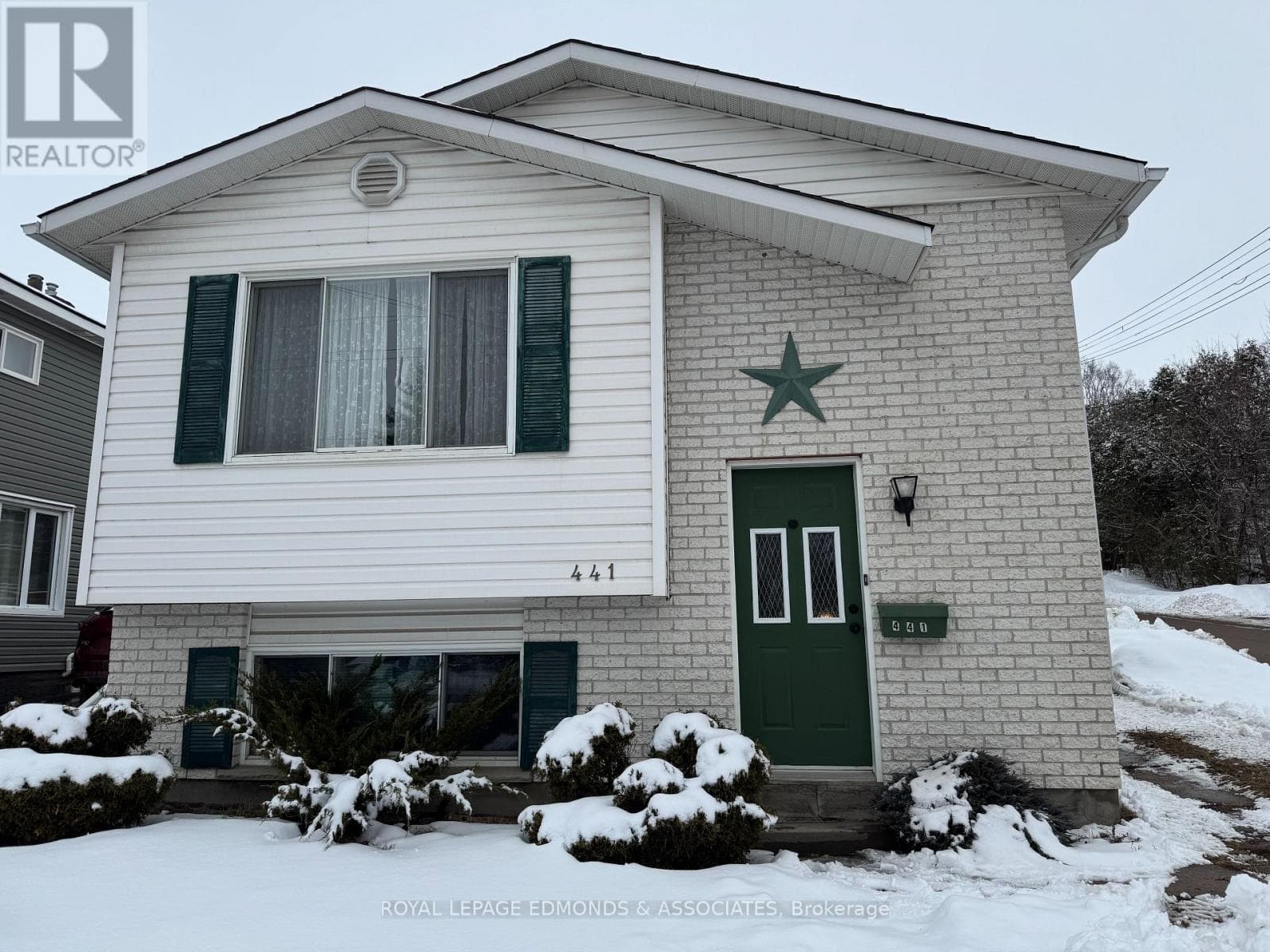 441 MACKAY STREET in