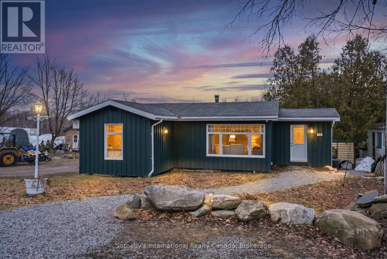 296 HIGH STREET in