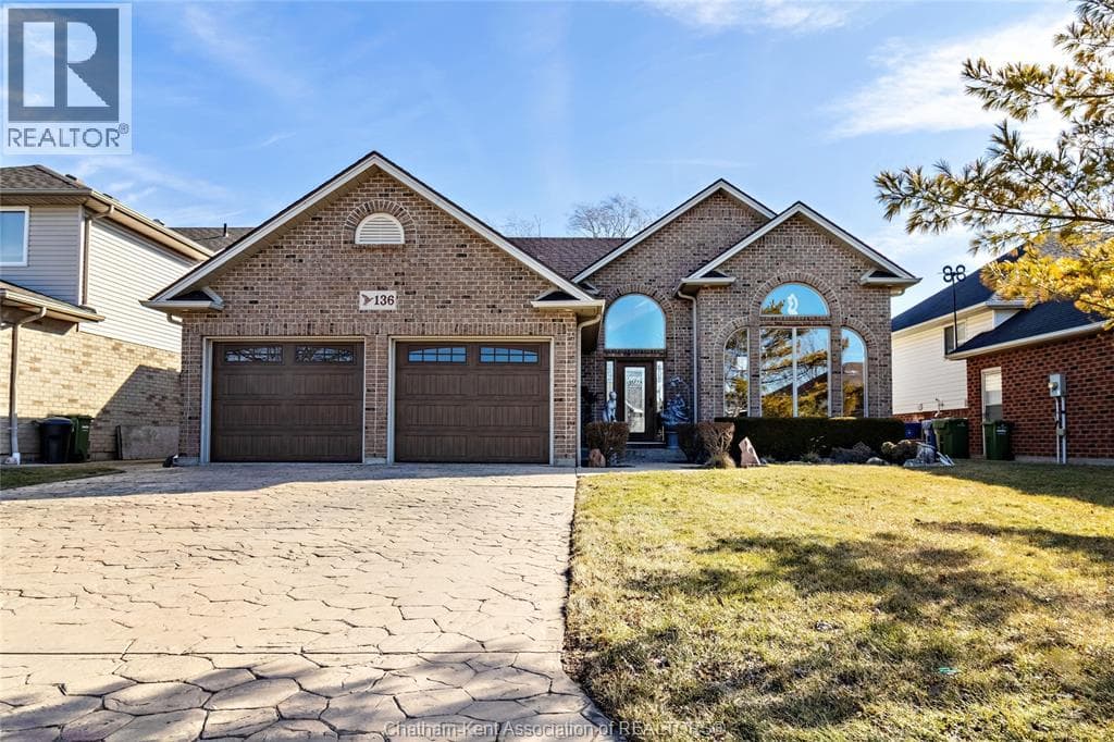 136 Mousseau CRESCENT in