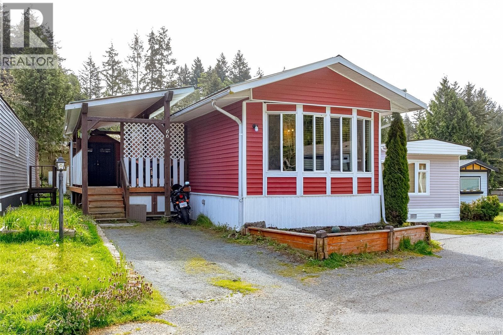 66 2785 Wallbank Rd in
