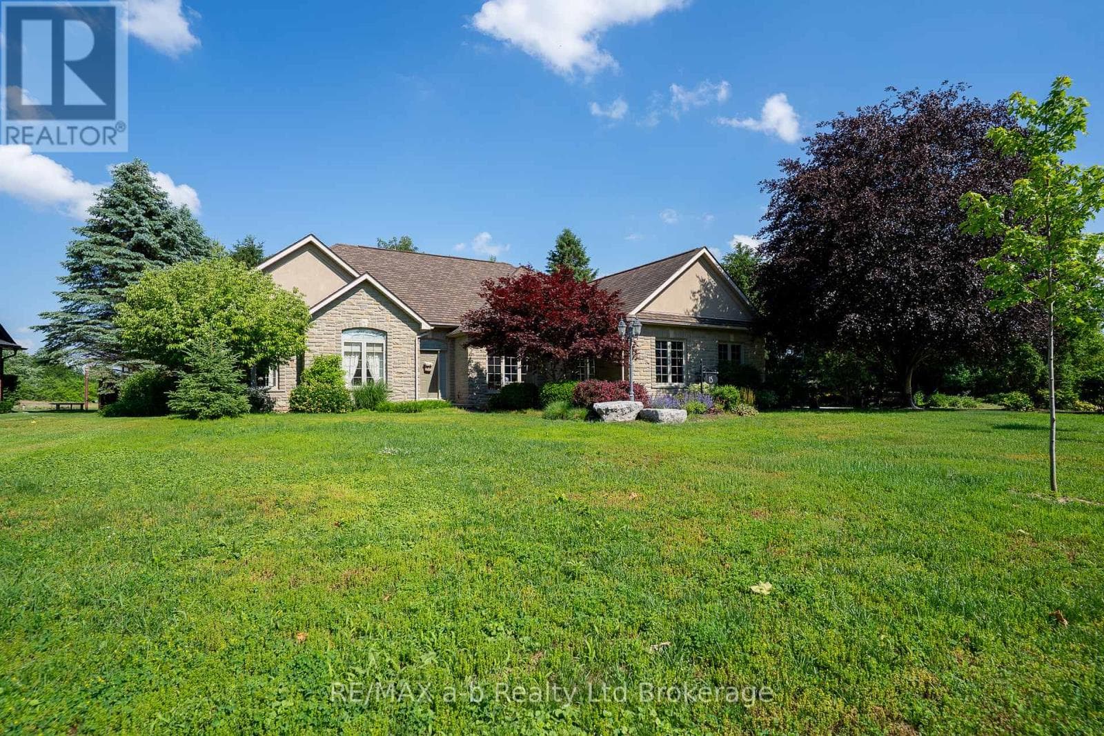 15 OTTERVIEW DRIVE in
