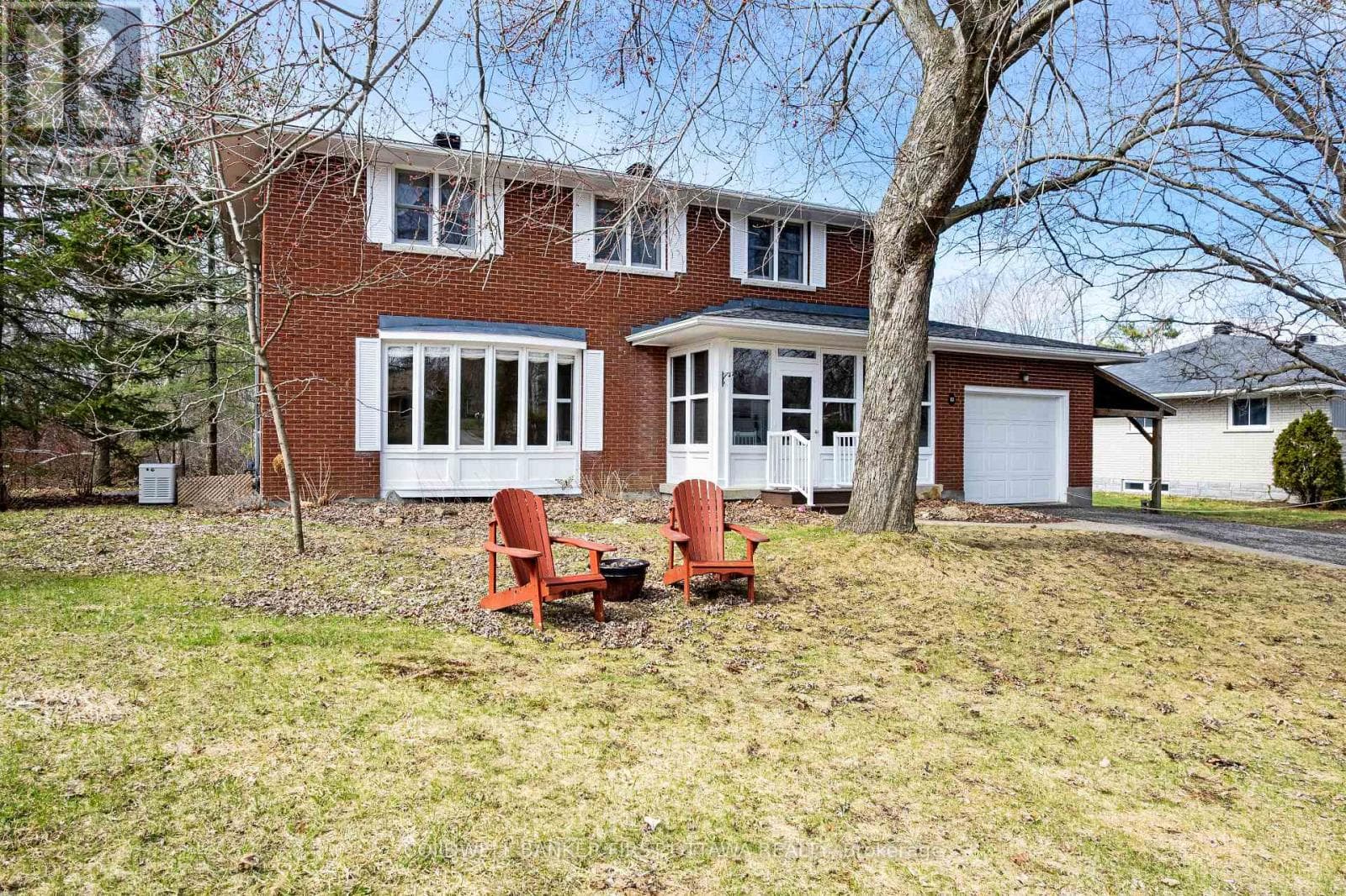 12 GLENVIEW CRESCENT in