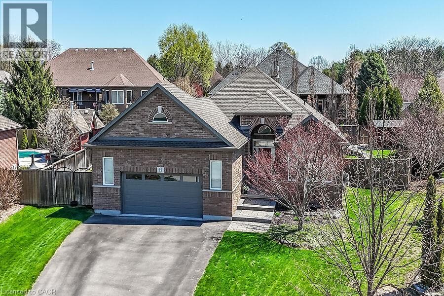 19 LAMPMAN DRIVE in