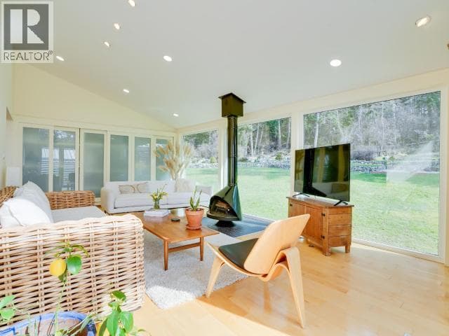 5667 GILLIES BAIE ROAD ROAD in