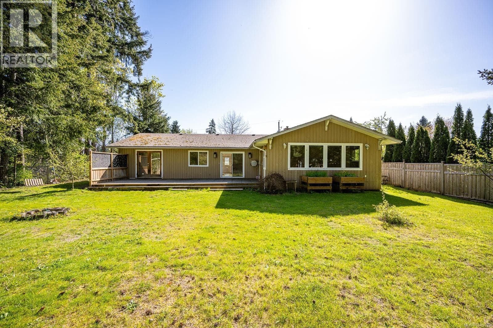 8987 McLarey Ave in