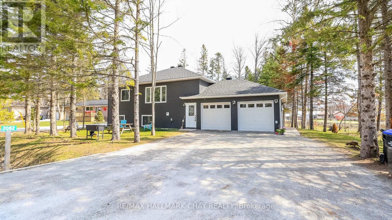 2082 CENTRE AVENUE in