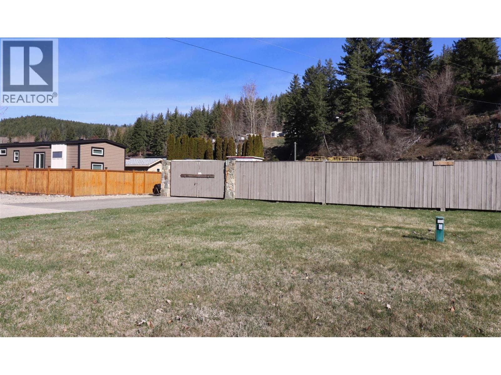2633 Squilax Anglemont Road Unit# 77 in