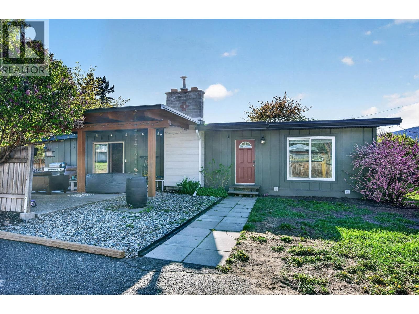 583 LISTER ROAD in