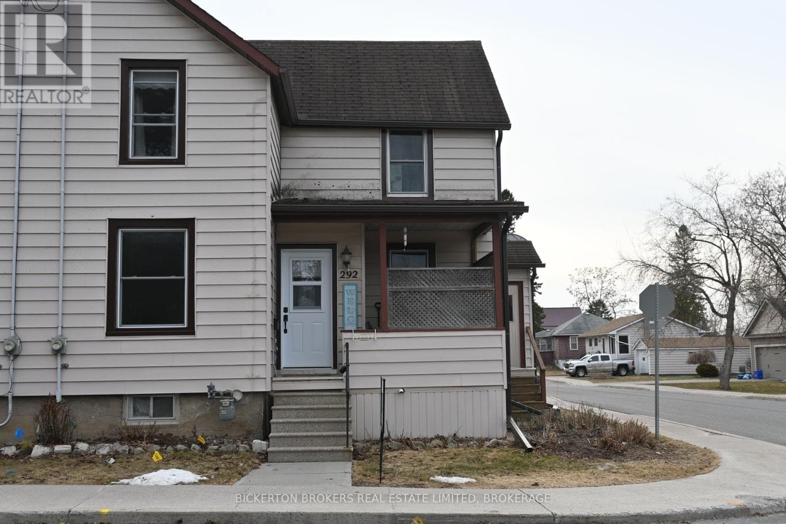 292 WILLIAM STREET N in