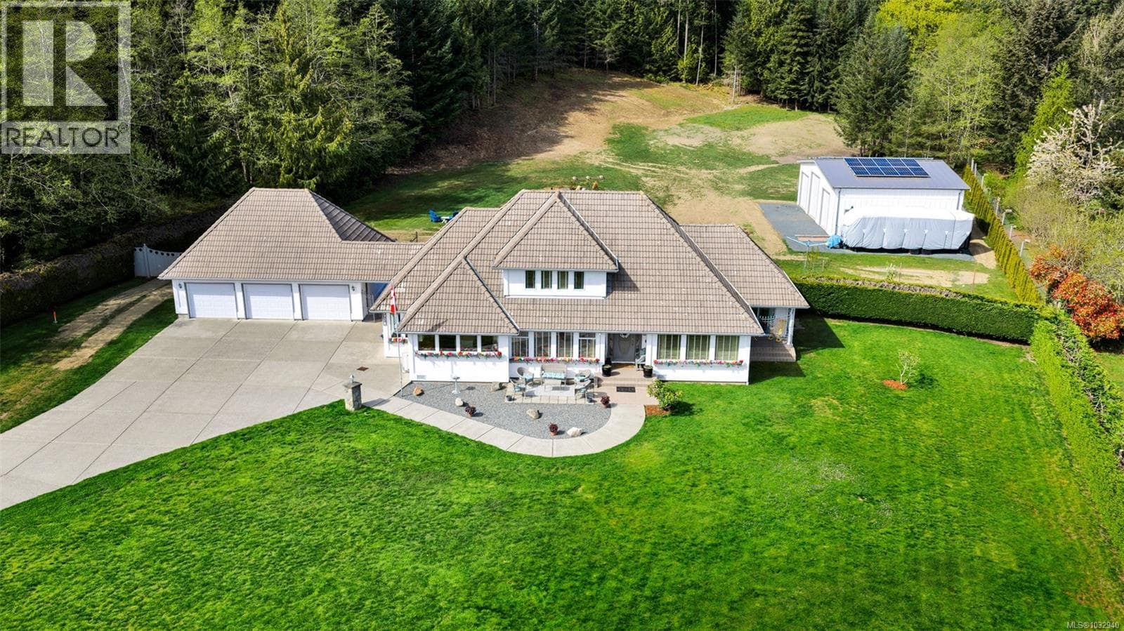 2304 Boulding Rd in