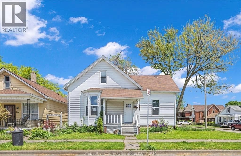 294 LOUIS AVENUE in Walkerville