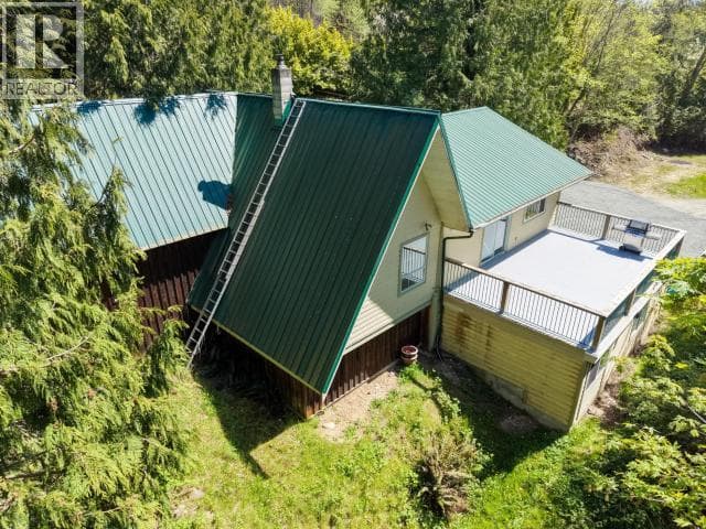4070 HIGHWAY 101 in