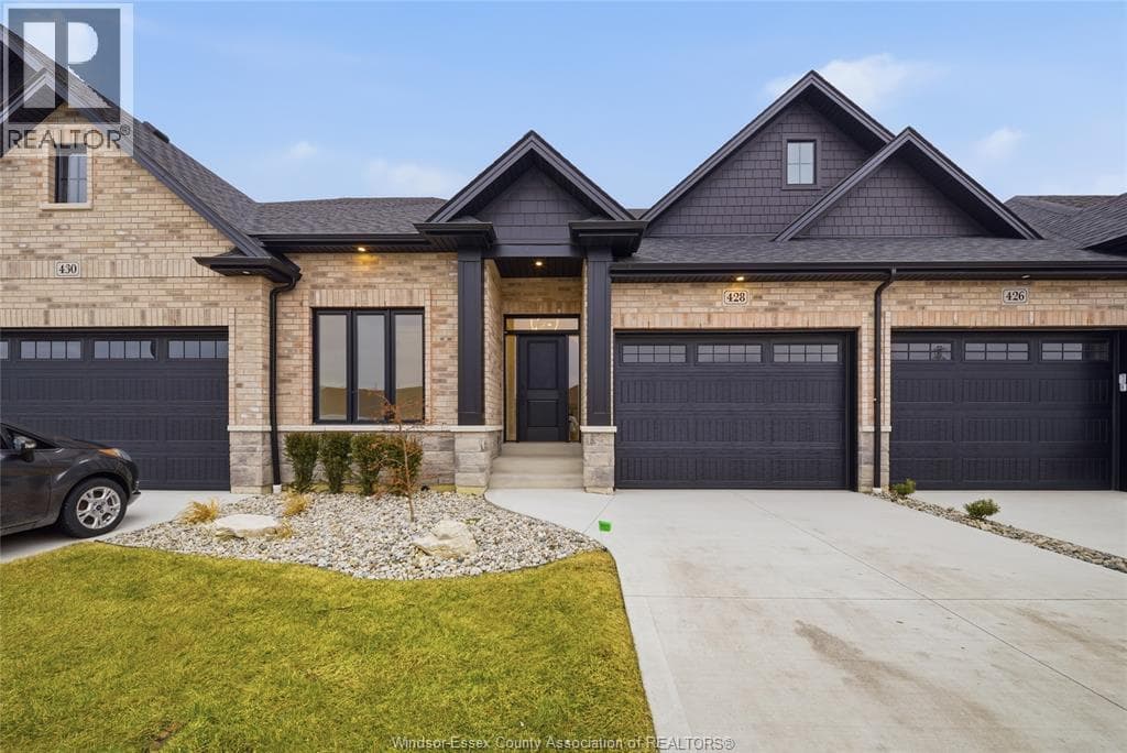 440 CASERTA CRESCENT in