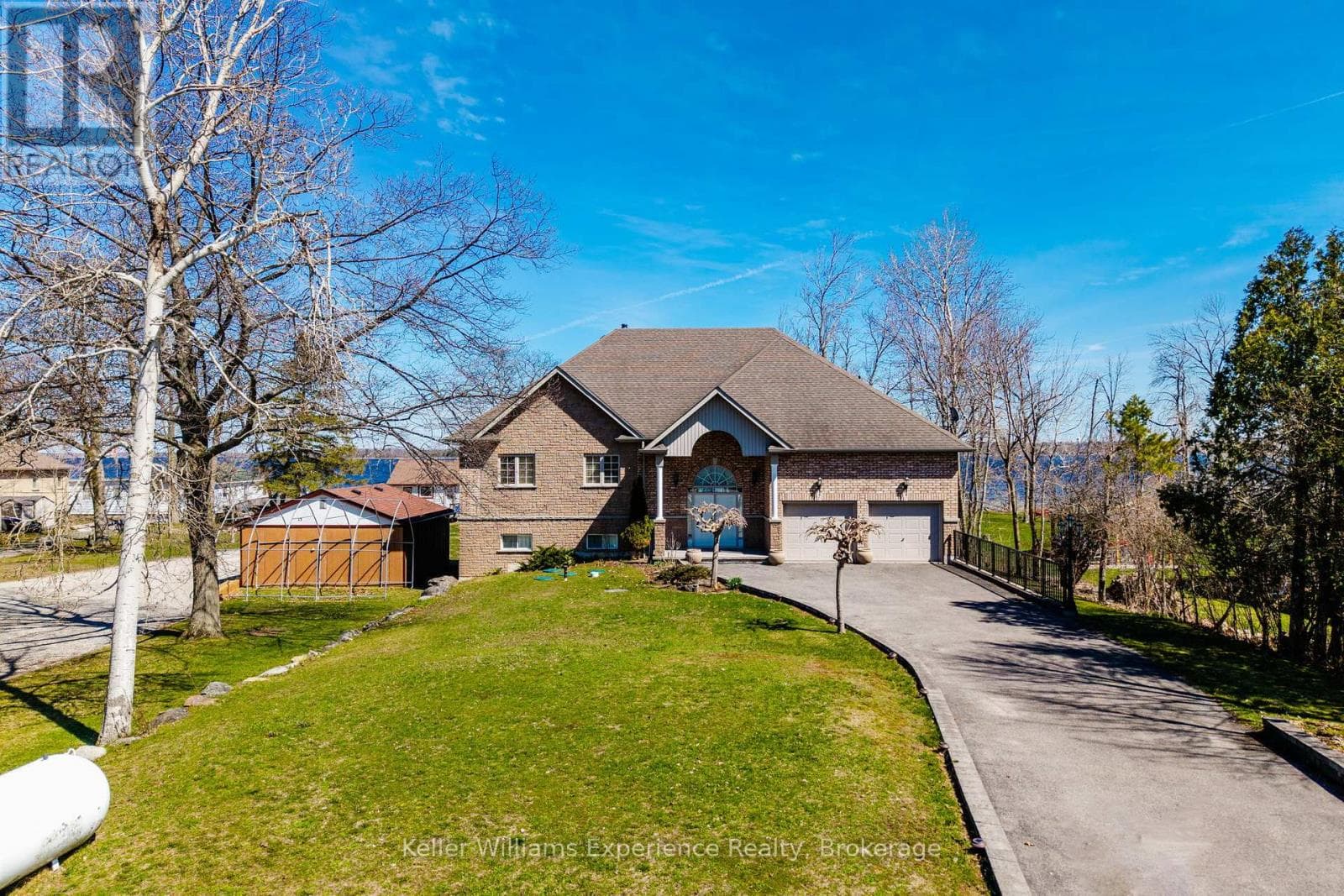 81 SILVER BIRCH CRESCENT in