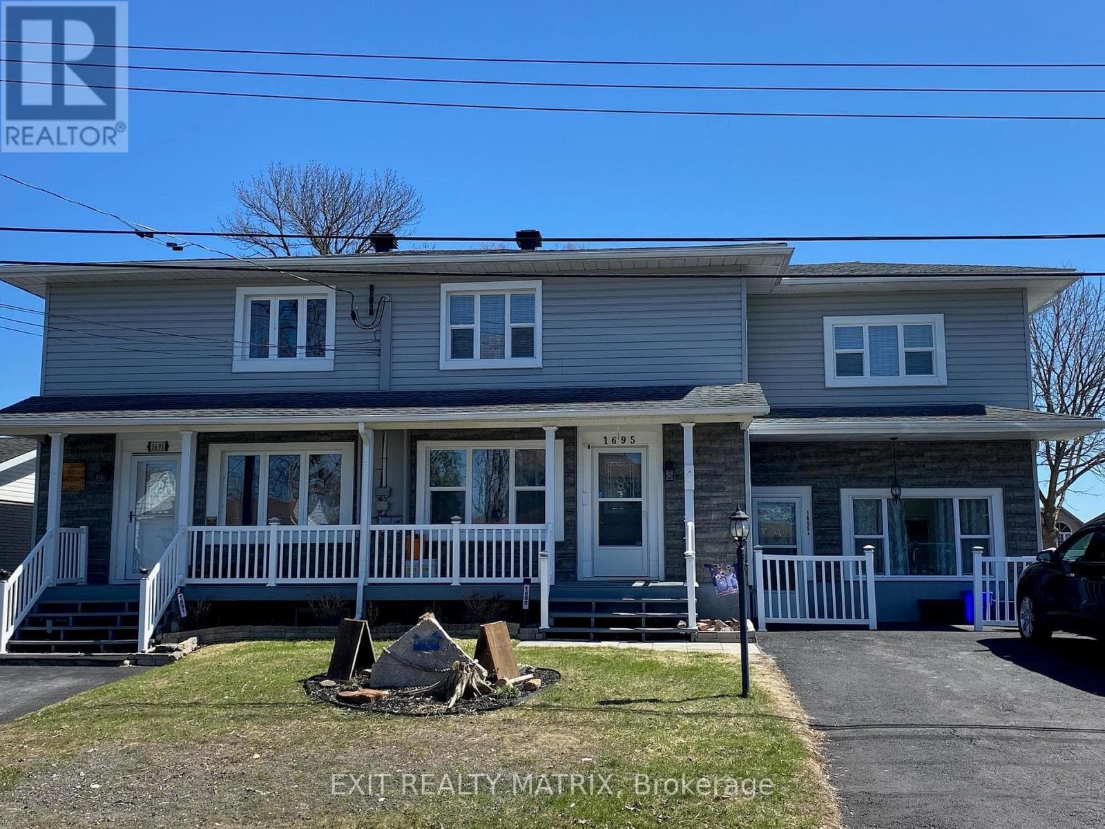 1691-1695 SAINT-LAURENT STREET in