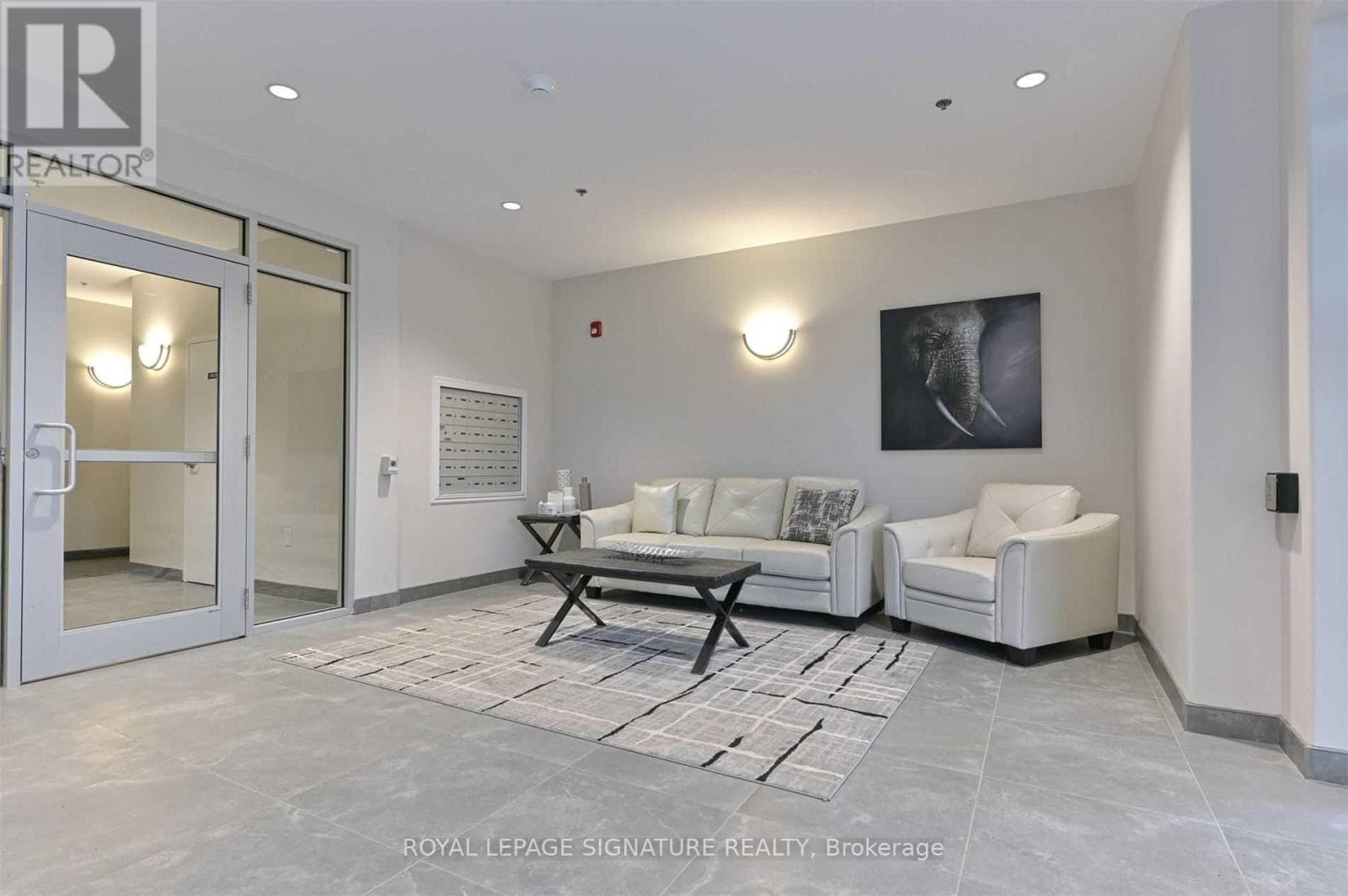208 - 529 SOUTH PELHAM ROAD in