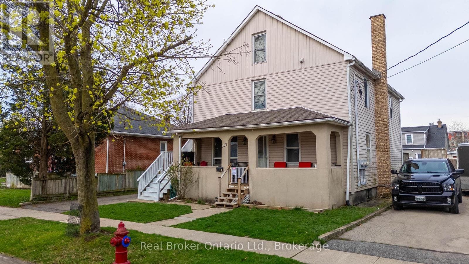 307 WALLACE AVENUE in