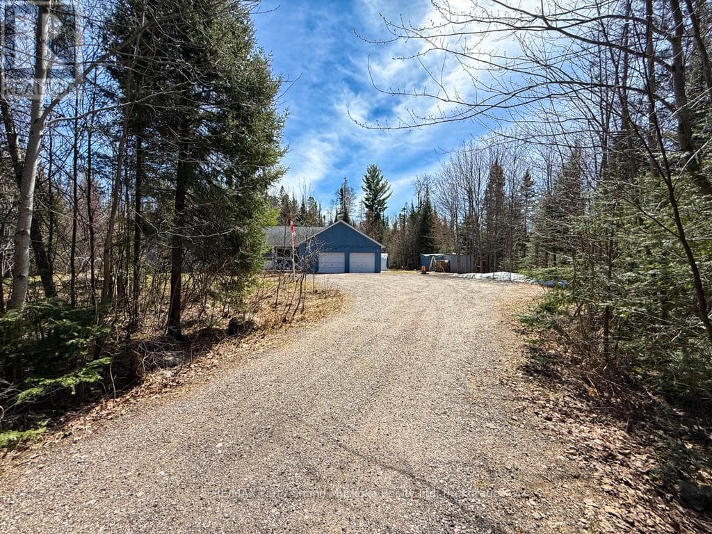 1819 MACHAR STRONG BOUNDARY ROAD W in