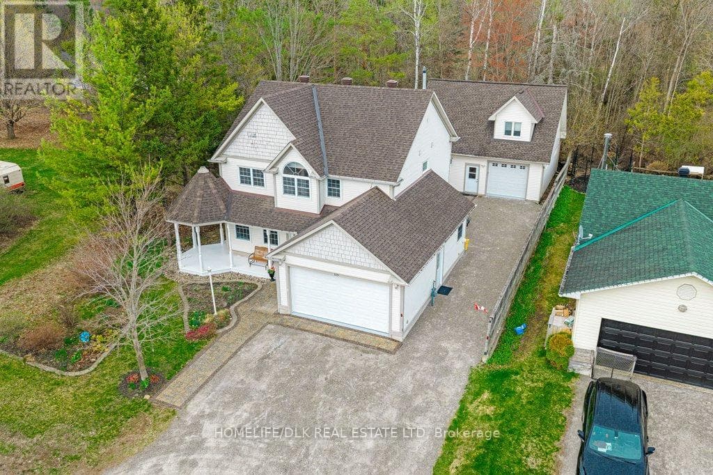 109 CHARLOTTE STREET in