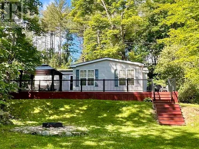 439 SPRINGWATER CRESCENT in