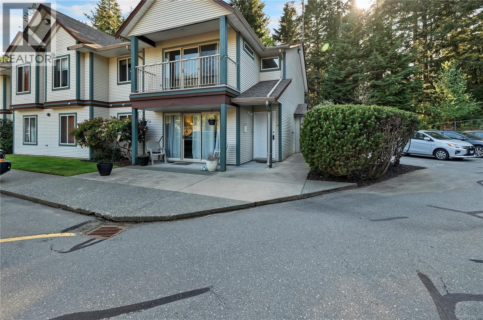 3A 1350 Creekside Way in