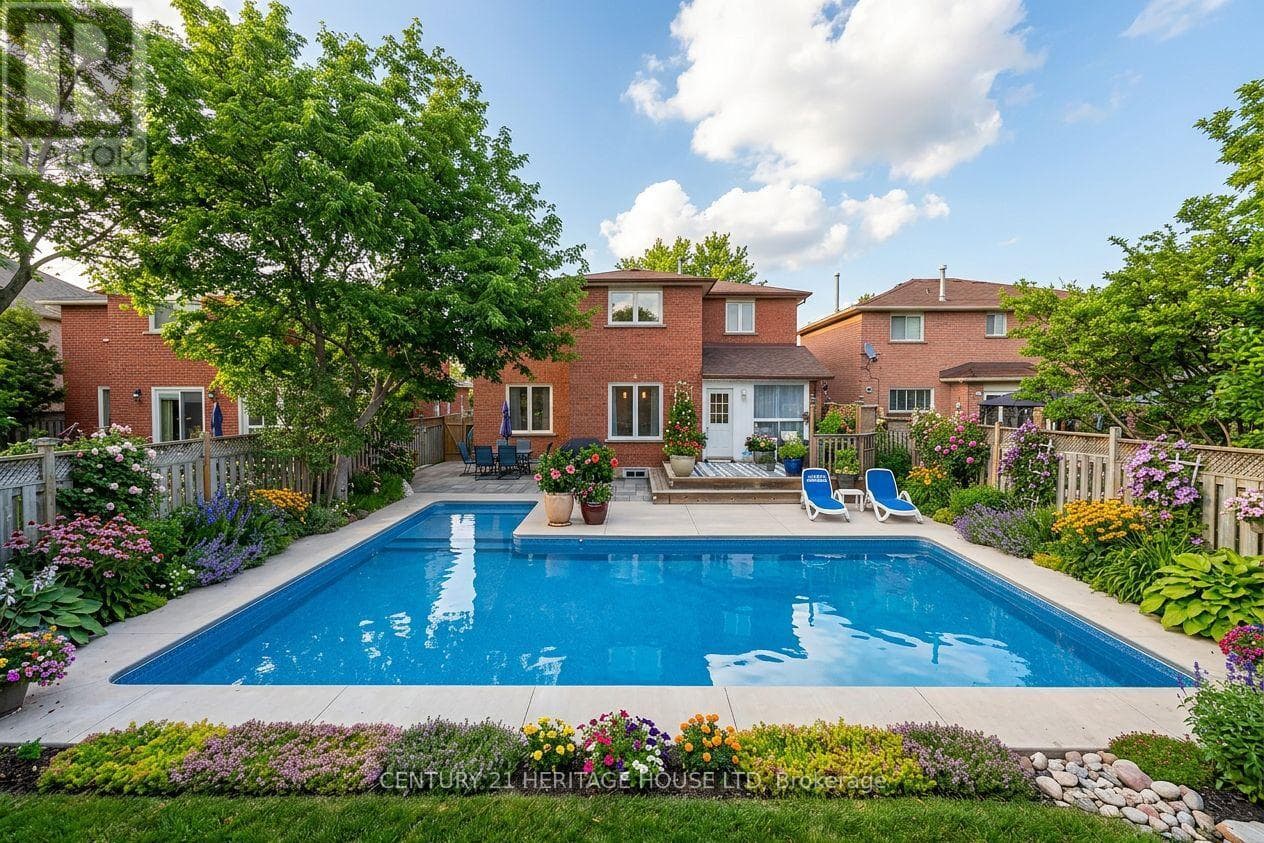 3 BOWES COURT in