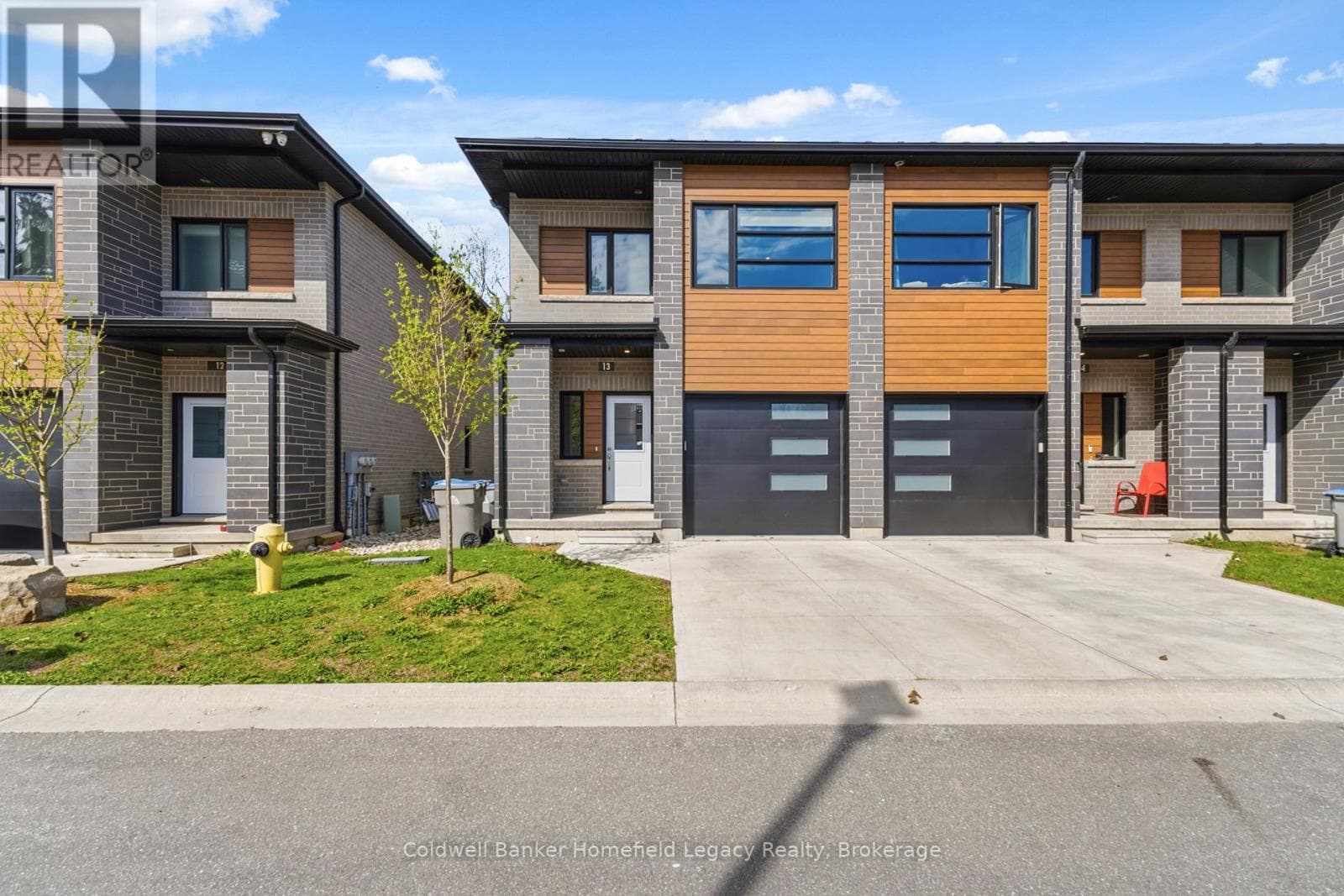 13 - 275 JAMES STREET S in