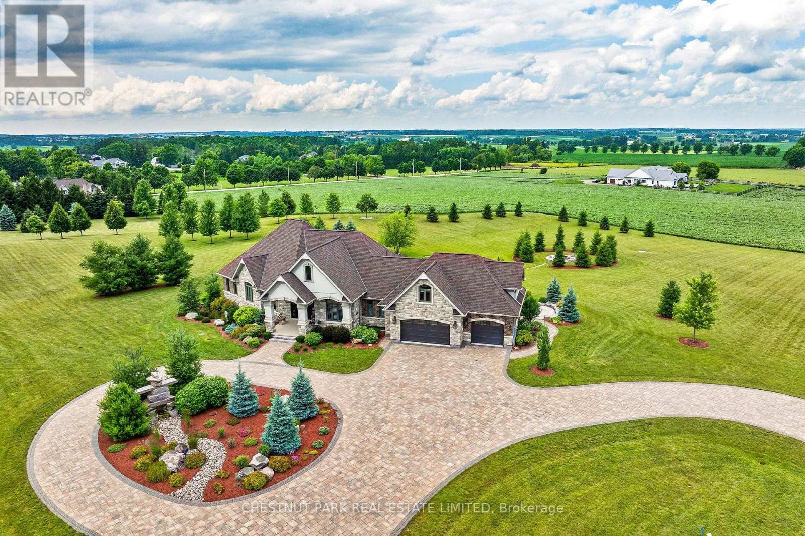 46 ANITA DRIVE in Wellesley Rural South