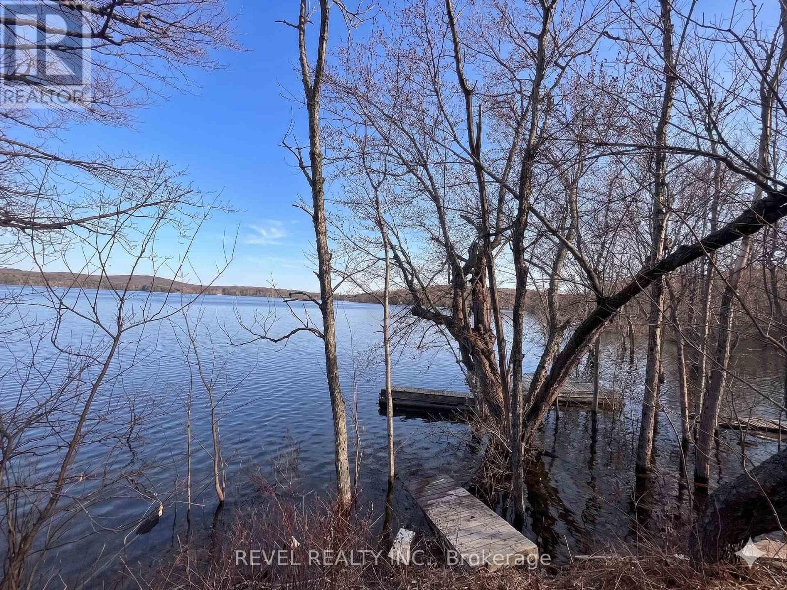 80 COVE ROAD in