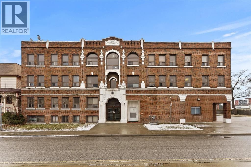 581 CATARAQUI STREET in Walkerville