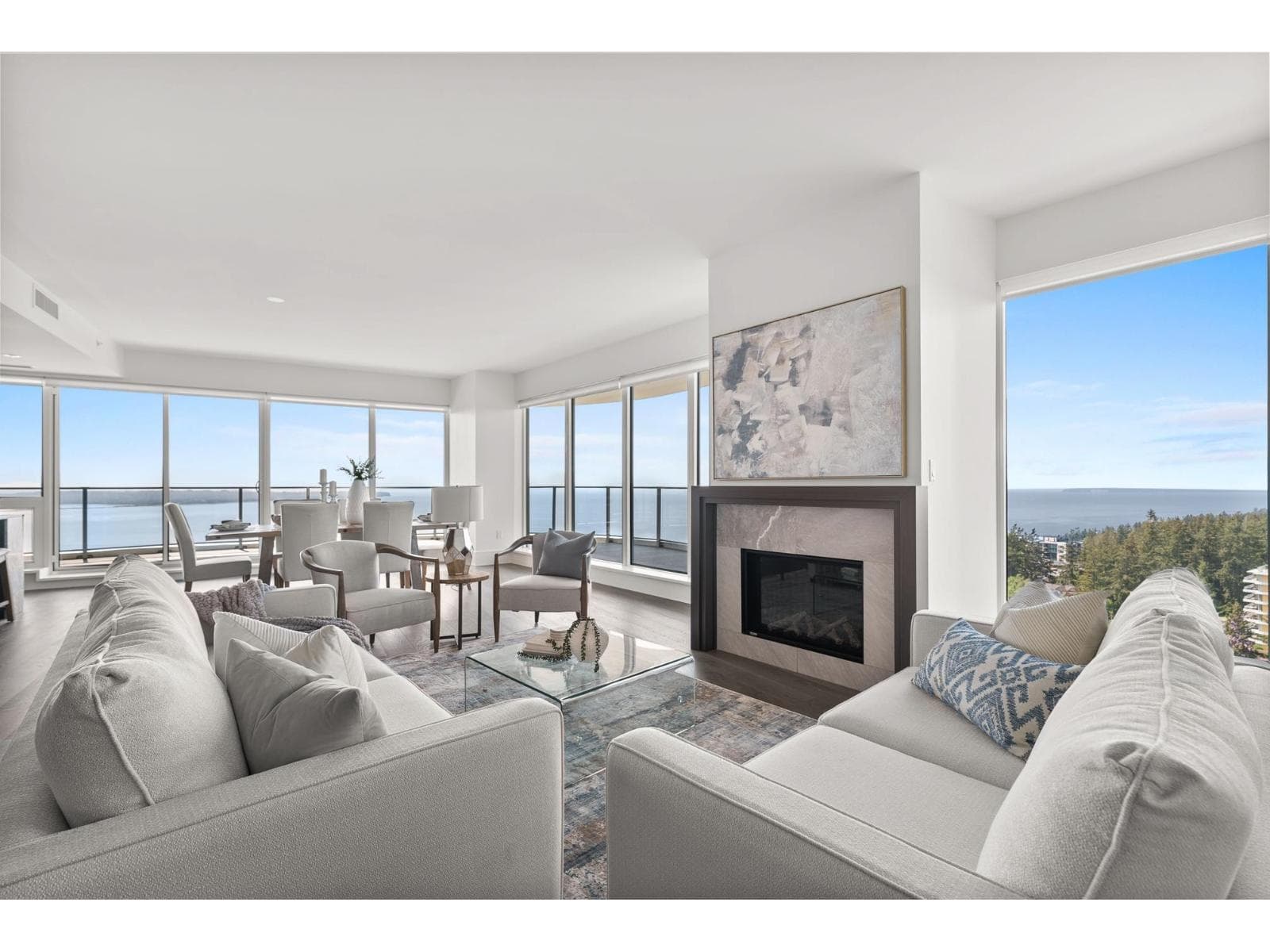 1701 1500 MARTIN STREET in White Rock