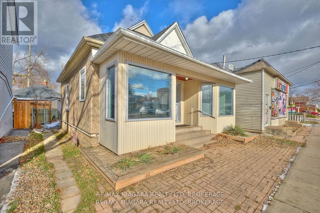 105A WELLAND AVENUE in