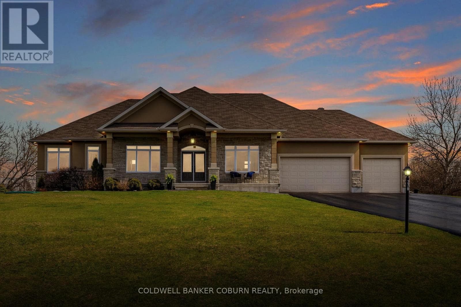 270 WEST LAKE CIRCLE in CARP