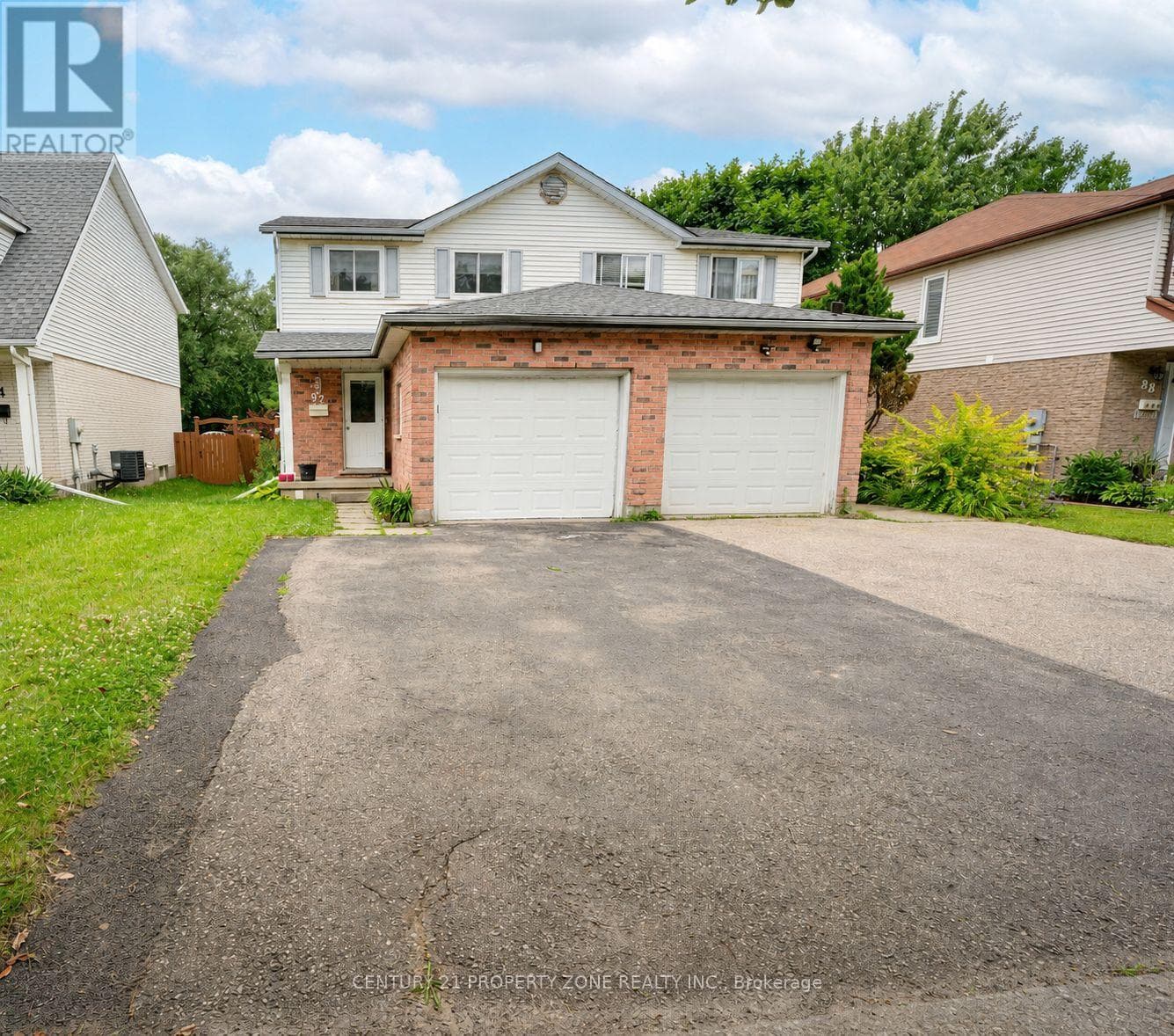 92 HIGHLAND CRESCENT in Victoria Hills/Cherry Hill/ KW Hosp