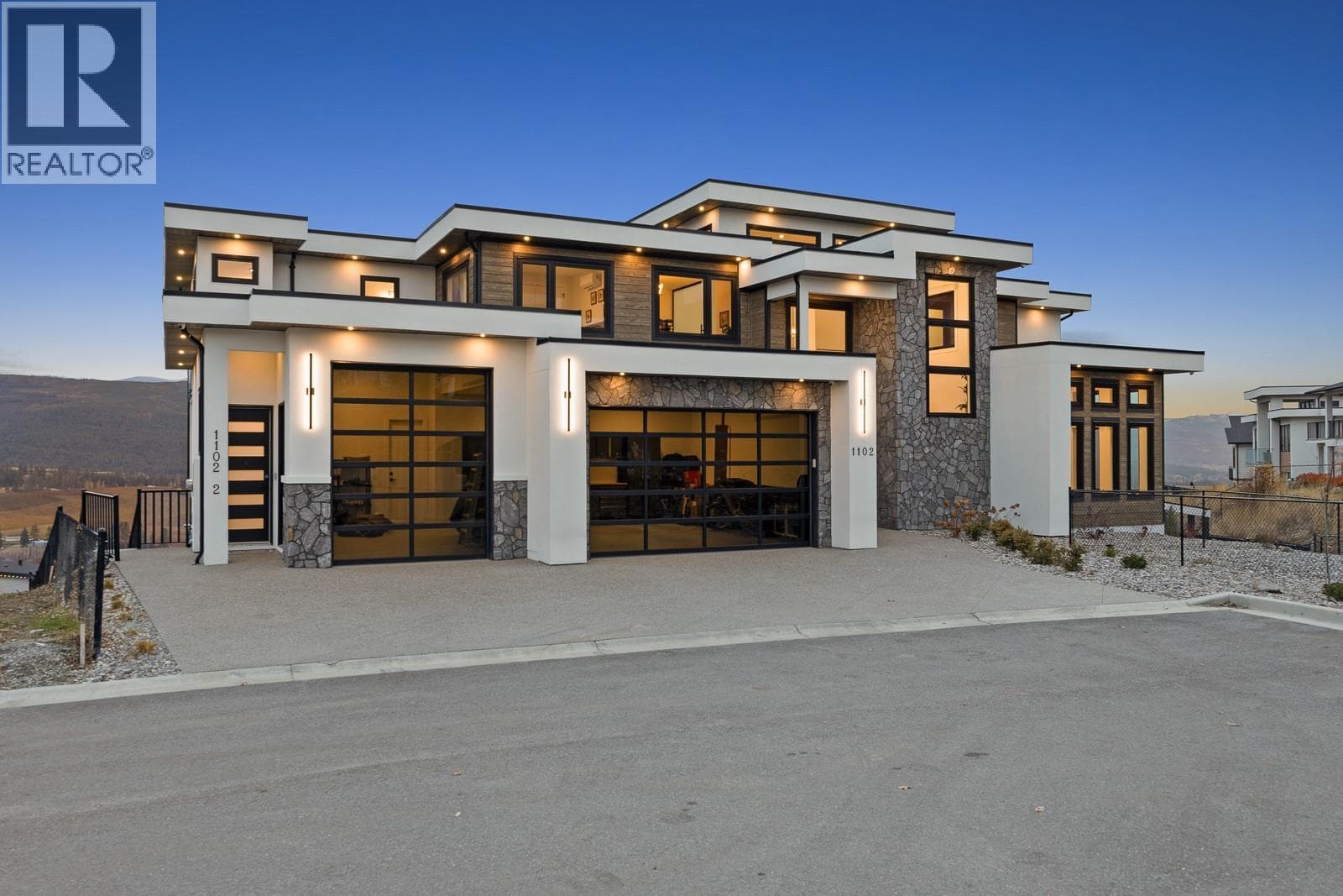 1102 Carnoustie Drive in Belgo - Black Mountain