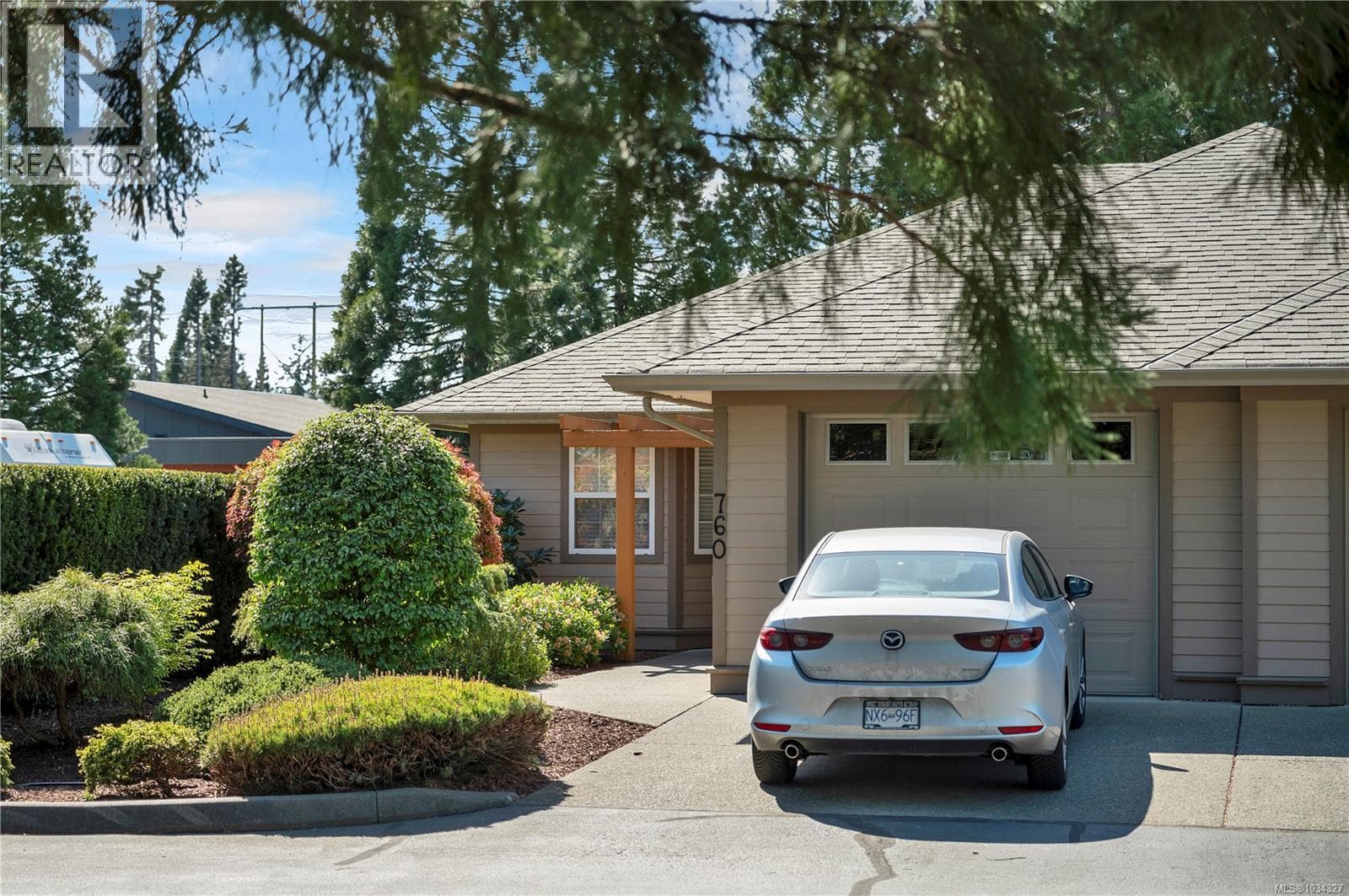 760 Marguerite Rd in