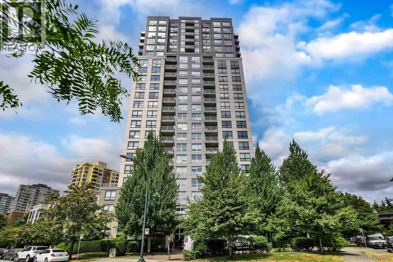 810 3663 CROWLEY DRIVE in Renfrew-Collingwood